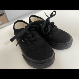 Black vans size 6 toddler